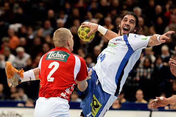 她的对手虽 她的对手虽